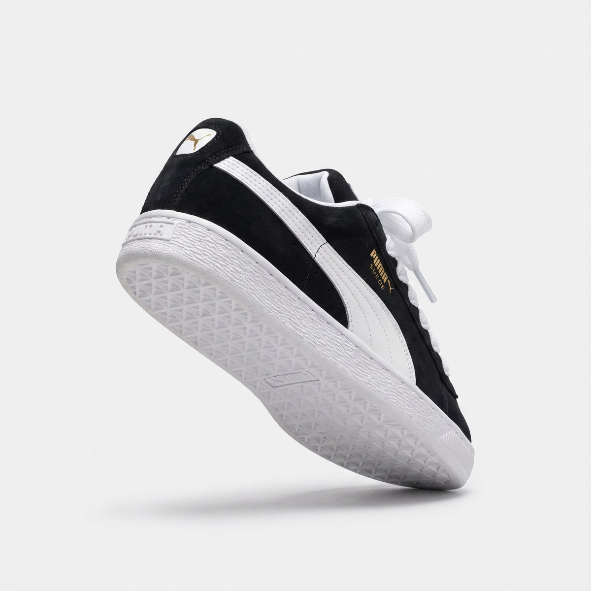 Puma Suede XL - studio negro blanco suela